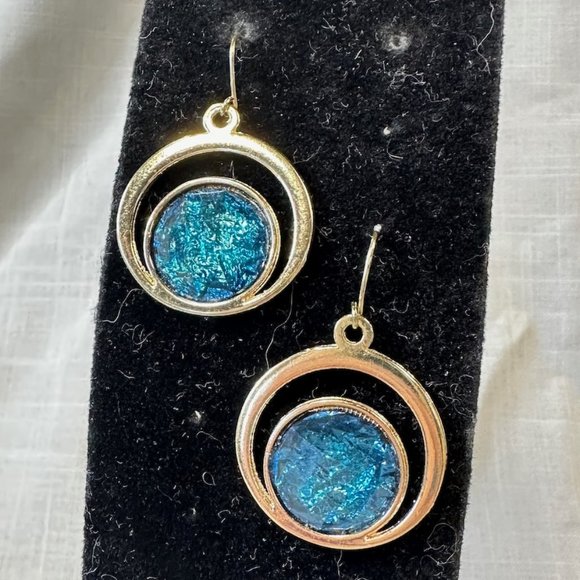 Vintage Crescent Moon Round Blue Foiled Faceted Earrings - Picture 1 of 11